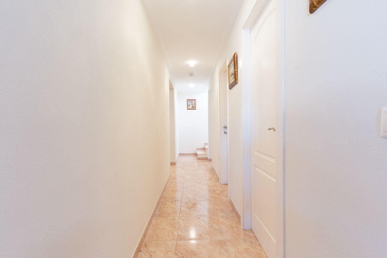 7 bedroom Villa for sale in La Siesta with pool - € 930,000 (Ref: 9515215)