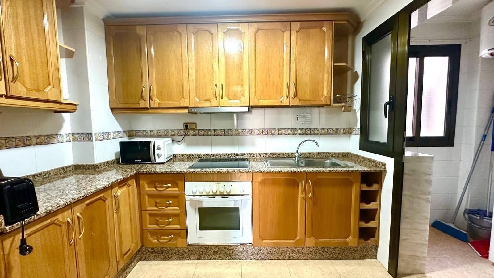 3 sypialnia Apartament na sprzedaż w Torrevieja - 195 000 € (Ref: 9515218)