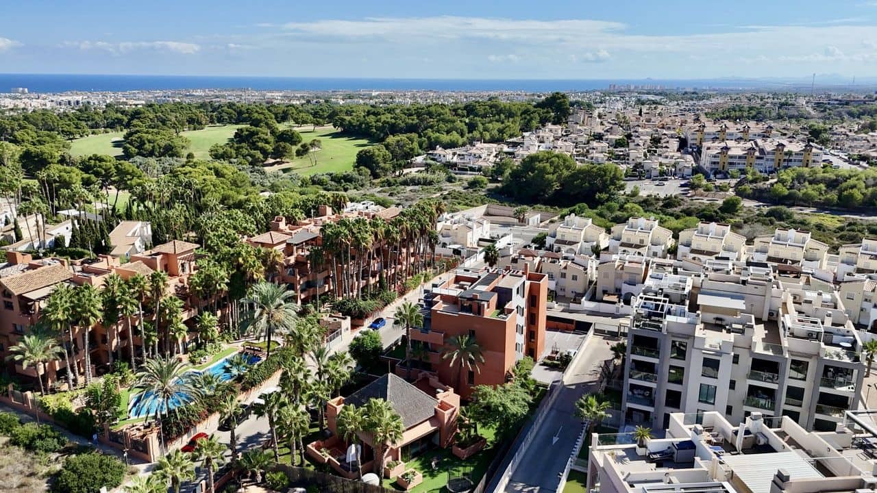 2 Zimmer Apartment zu verkaufen in Orihuela Costa mit Garage - 249.900 € (Ref: 9515219)