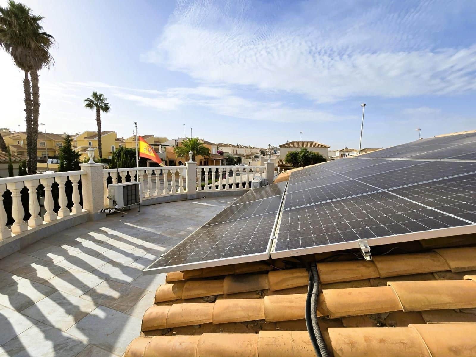 3 Zimmer Villa zu verkaufen in Playa Flamenca mit Pool - 550.000 € (Ref: 9515221)