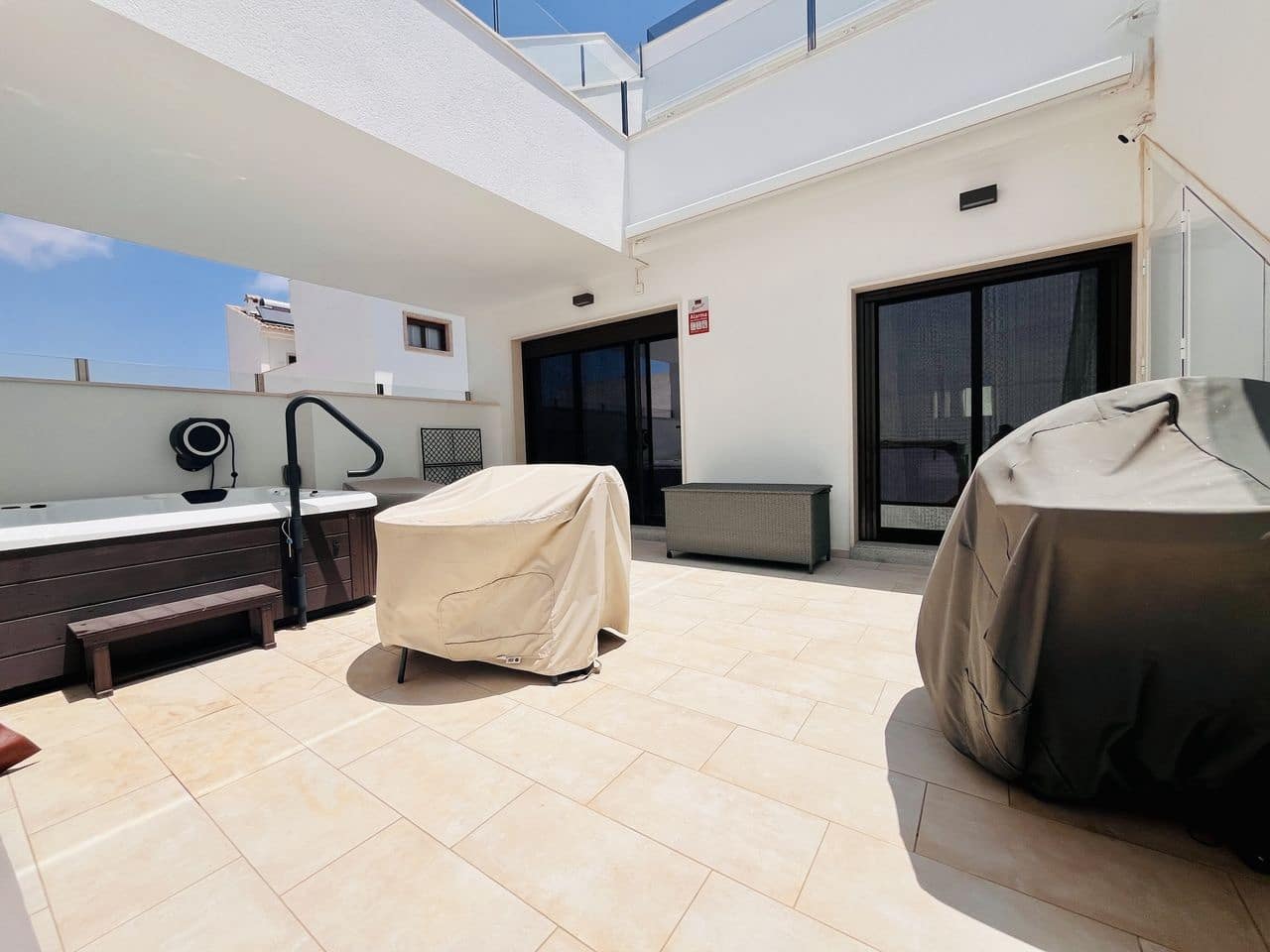 2 bedroom Apartment for sale in Pilar de la Horadada - € 224,000 (Ref: 9515227)