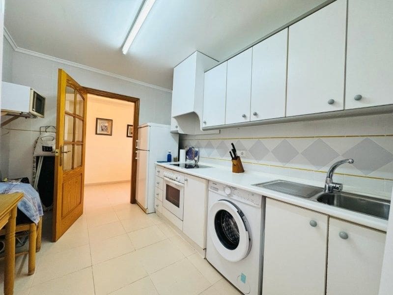 Apartamento de 4 habitaciones en Torrevieja en venta - 340.000 € (Ref: 9515228)
