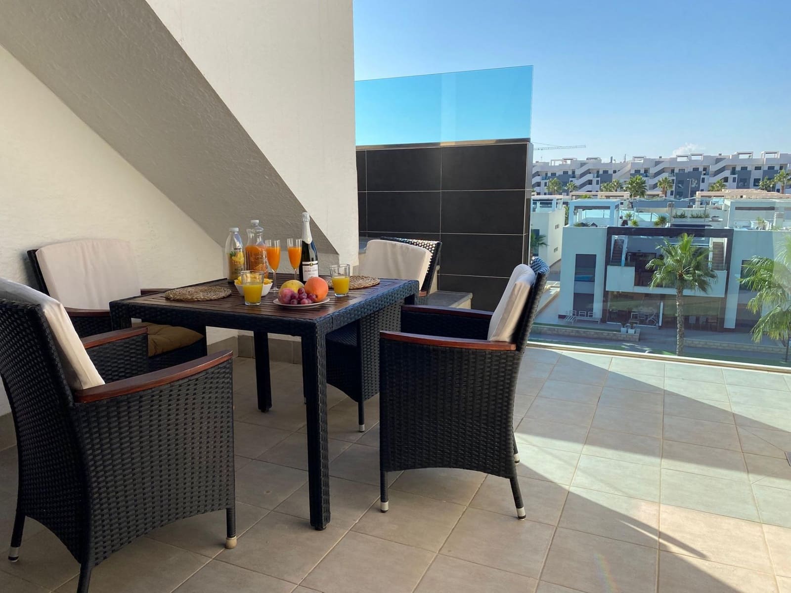 2 soverom Penthouse til salgs i Guardamar del Segura - € 268 000 (Ref: 9515242)