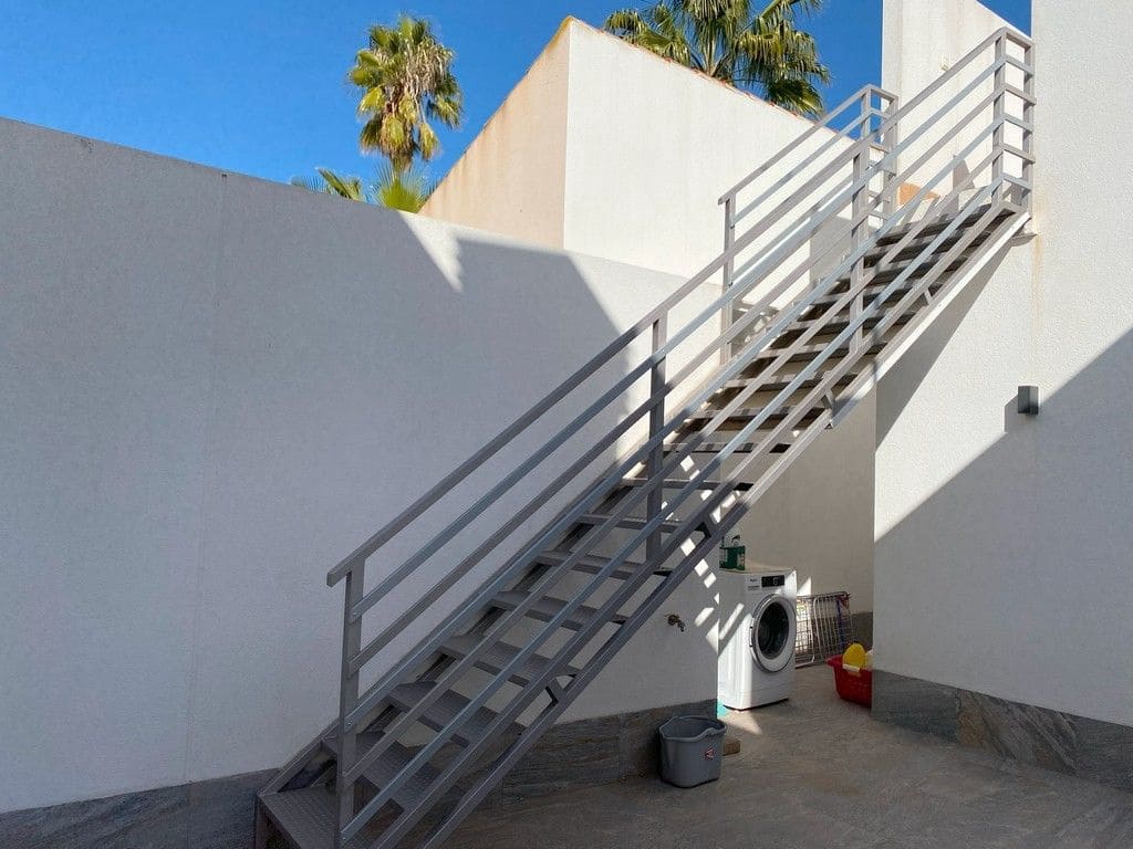 3 bedroom Villa for sale in Avileses - € 259,500 (Ref: 9515247)