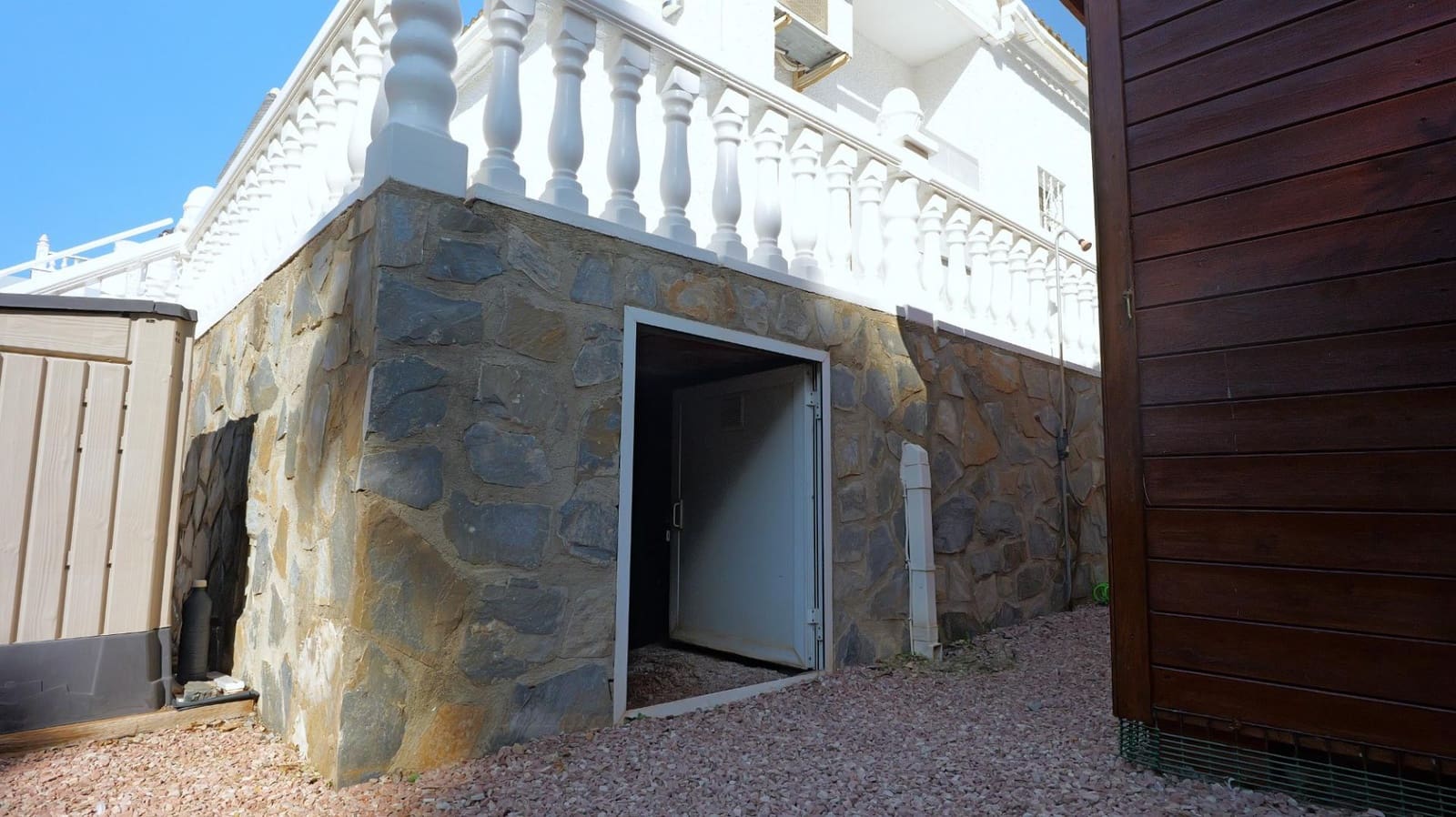 2 bedroom Villa for sale in Torrevieja - € 229,000 (Ref: 9515258)