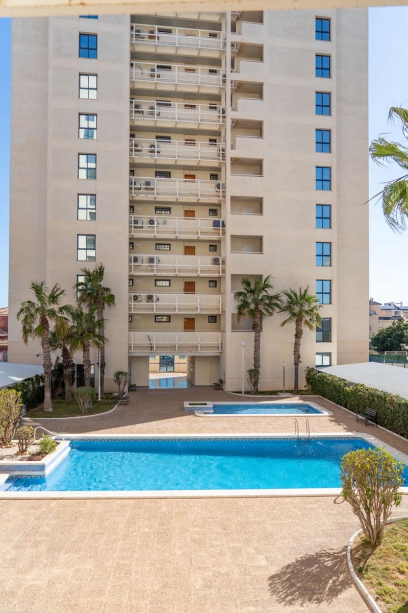 2 bedroom Apartment for sale in Torrevieja - € 275,000 (Ref: 9515266)