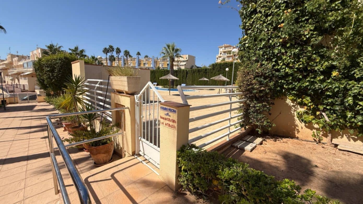 3 bedroom Apartment for sale in Campoamor with garage - € 369,000 (Ref: 9515277)