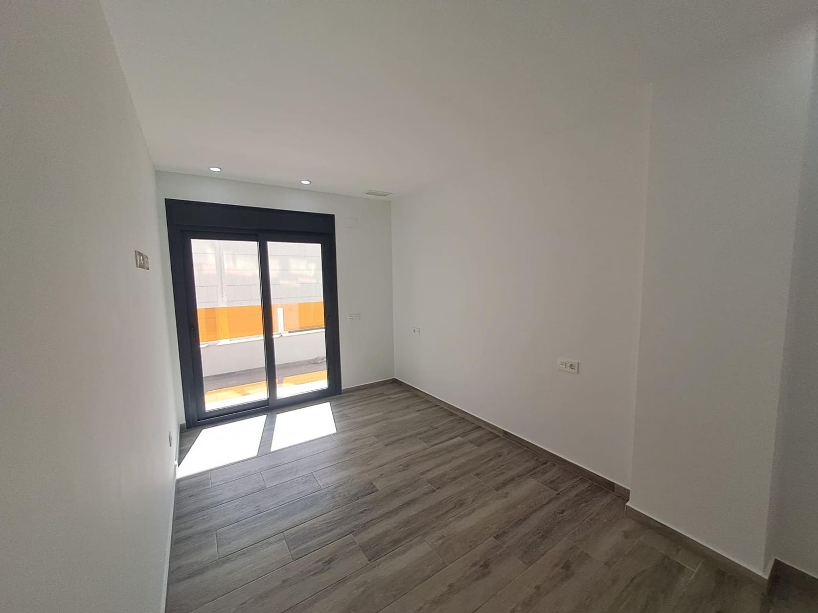 3 quarto Apartamento para venda em Torrevieja - 295 000 € (Ref: 9515302)