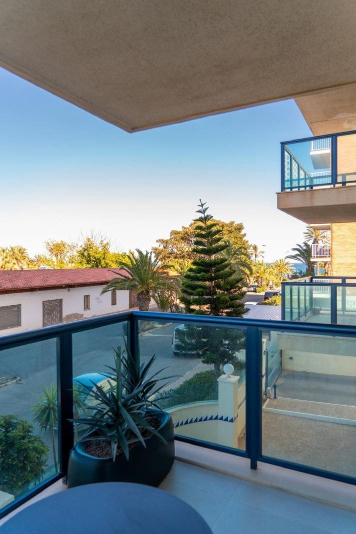 2 sypialnia Apartament na sprzedaż w La Veleta z basenem - 275 000 € (Ref: 9515308)