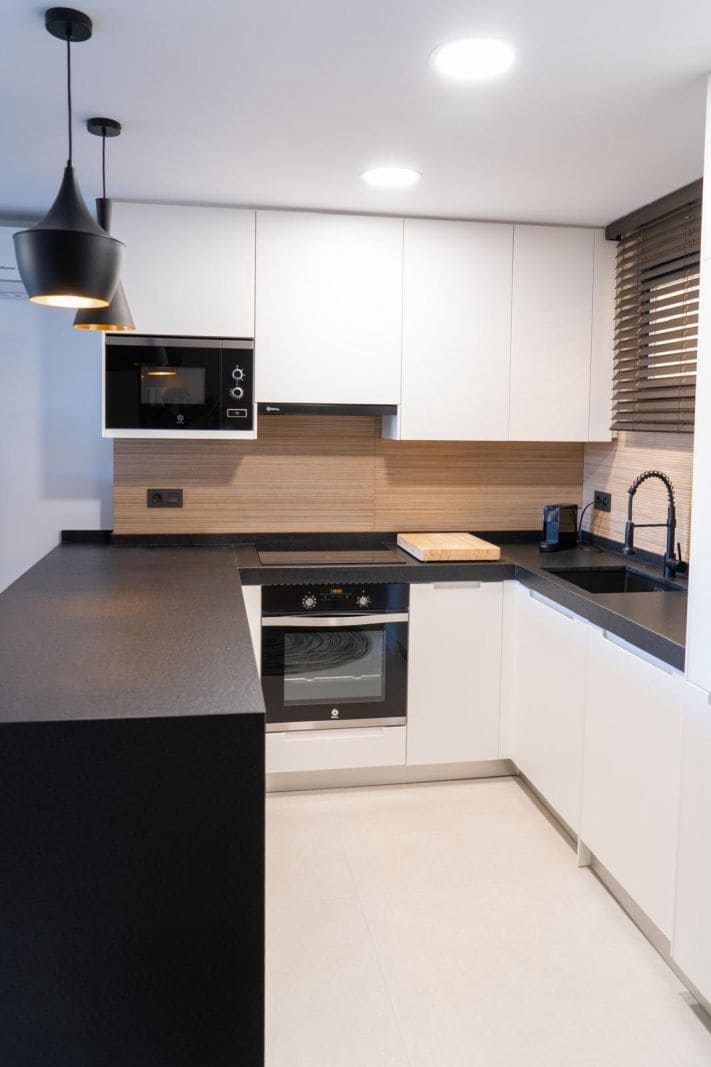 2 sypialnia Apartament na sprzedaż w La Veleta z basenem - 275 000 € (Ref: 9515308)