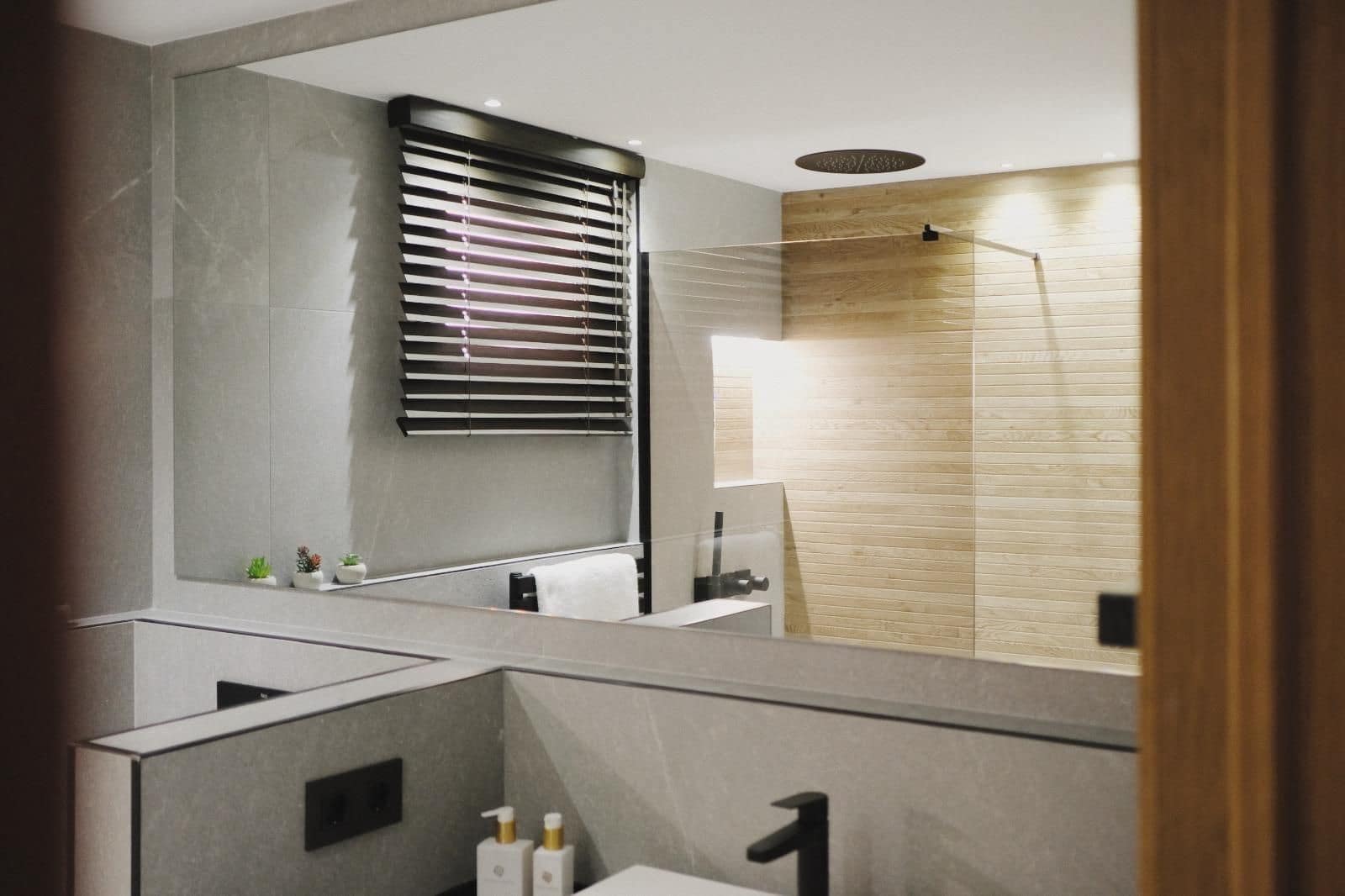 2 sypialnia Apartament na sprzedaż w La Veleta z basenem - 275 000 € (Ref: 9515308)