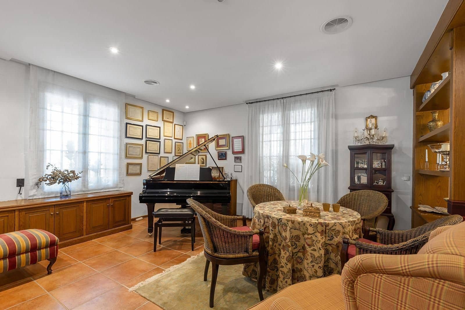 7 sypialnia Willa na sprzedaż w La Veleta z basenem - 2 490 000 € (Ref: 9515313)