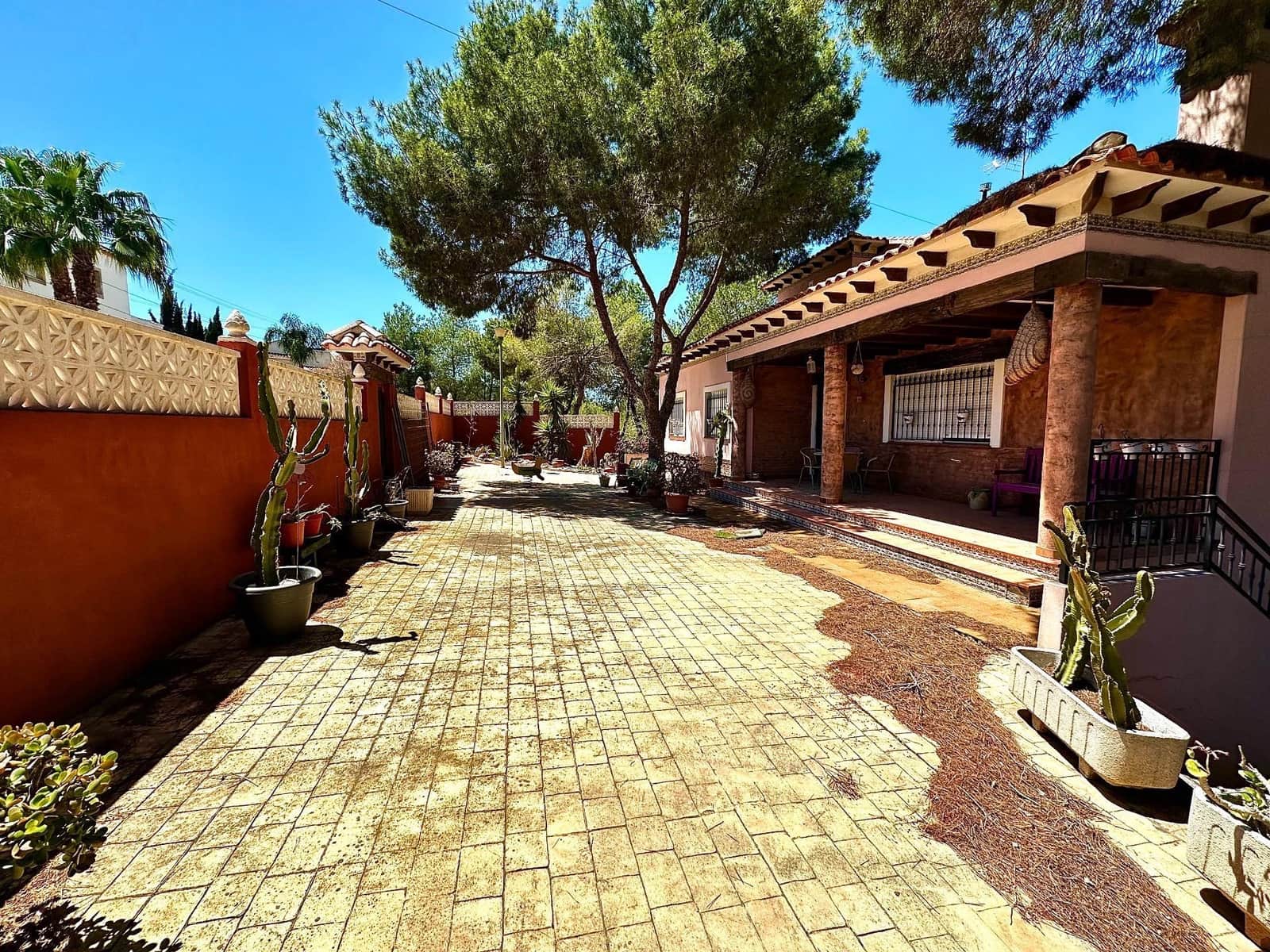 5 bedroom Villa for sale in San Miguel de Salinas with pool - € 495,000 (Ref: 9515330)