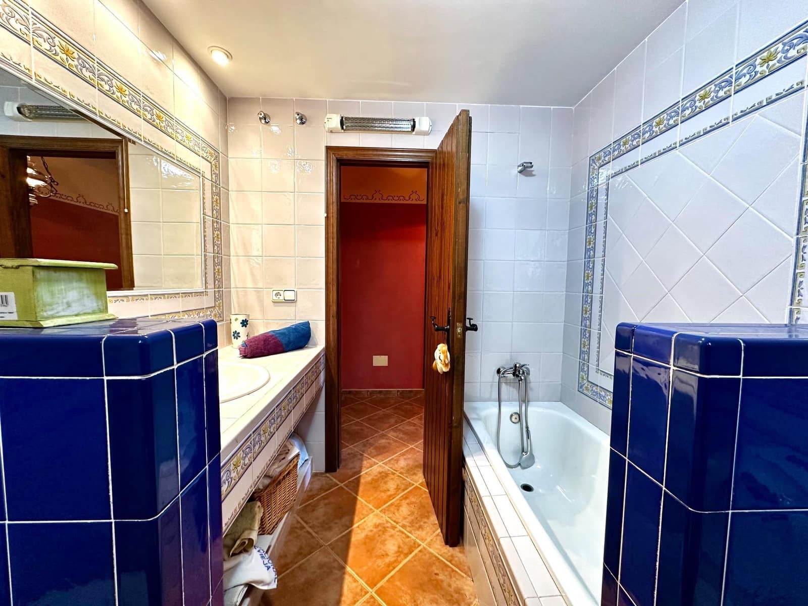 5 bedroom Villa for sale in San Miguel de Salinas with pool garage - € 495,000 (Ref: 9515330)
