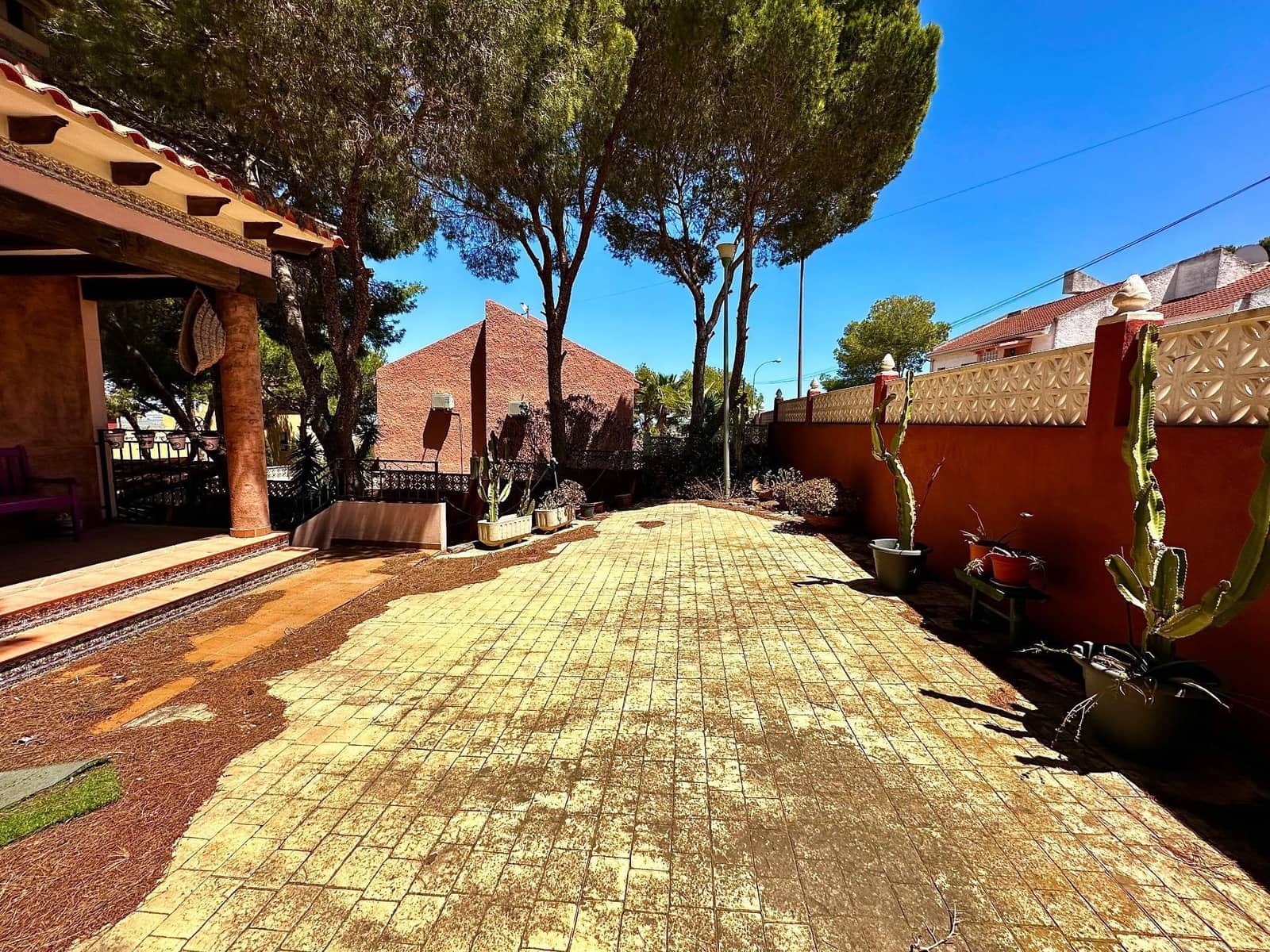 5 bedroom Villa for sale in San Miguel de Salinas with pool garage - € 495,000 (Ref: 9515330)