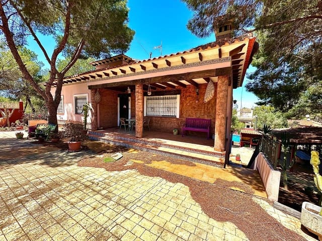 5 quarto Moradia para venda em San Miguel de Salinas com piscina garagem - 495 000 € (Ref: 9515330)