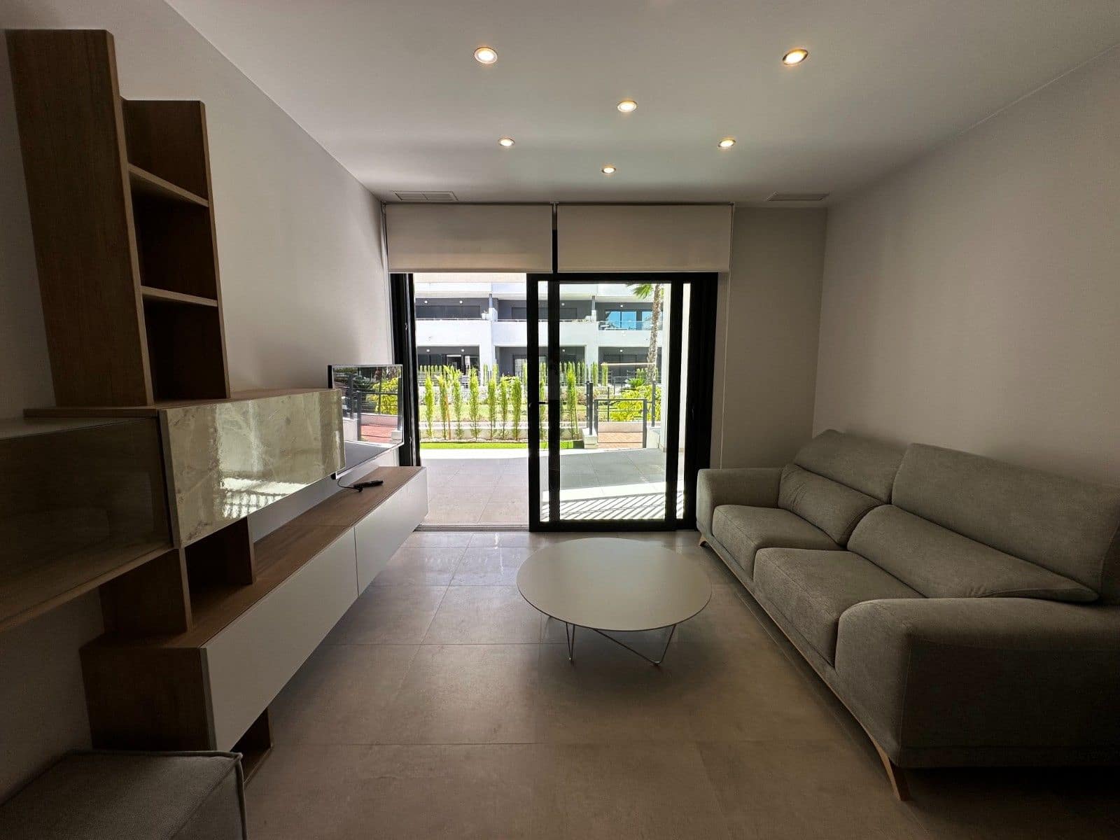 2 soverom Leilighet til salgs i La Zenia med svømmebasseng garasje - € 420 000 (Ref: 9515331)