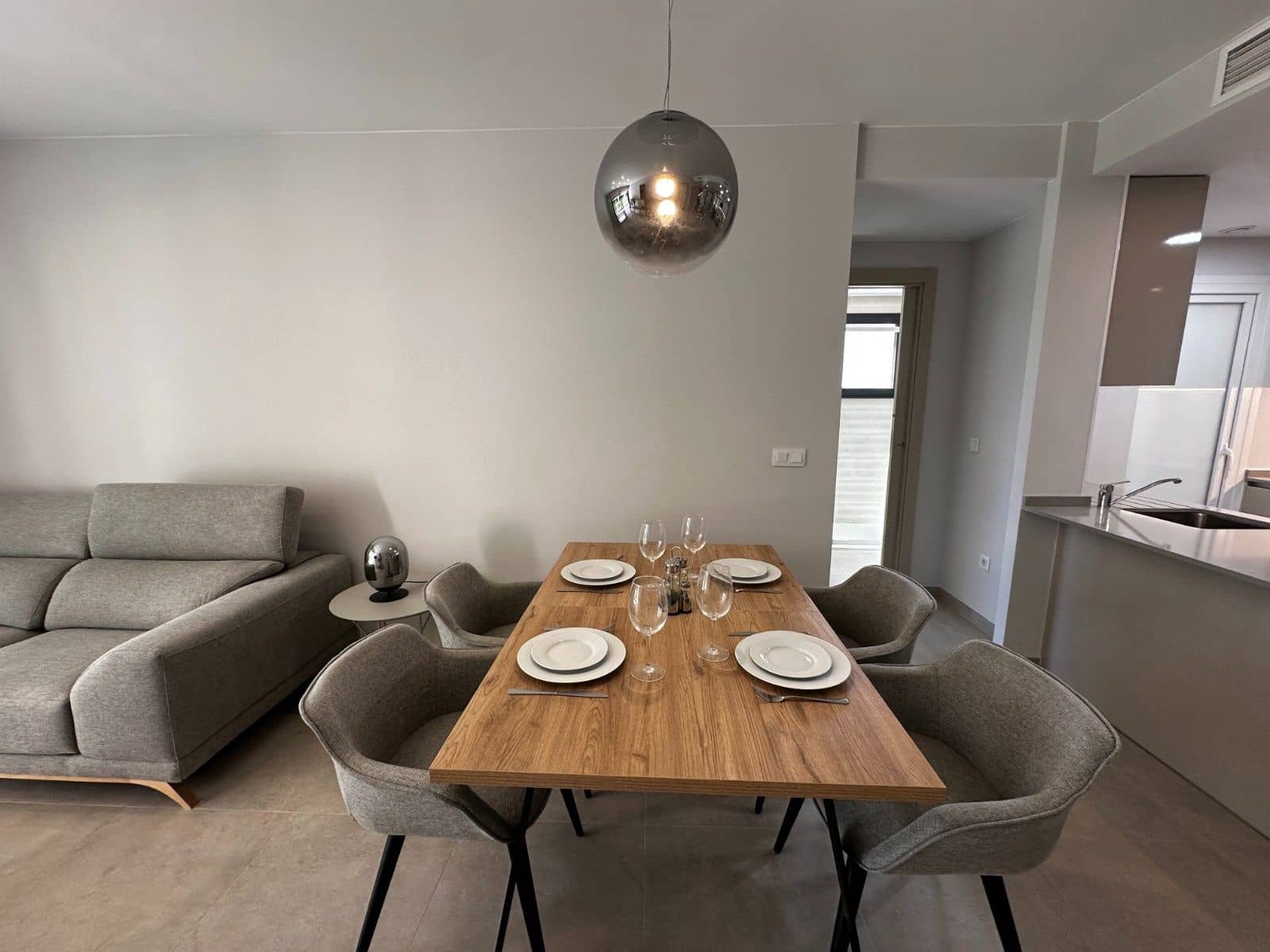 2 soverom Leilighet til salgs i La Zenia med svømmebasseng garasje - € 420 000 (Ref: 9515331)