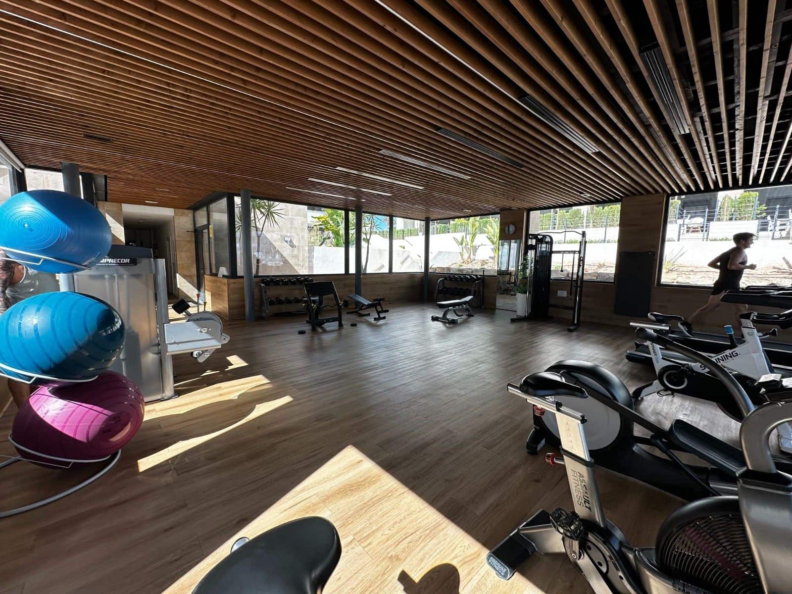 2 soverom Leilighet til salgs i La Zenia med svømmebasseng garasje - € 420 000 (Ref: 9515331)