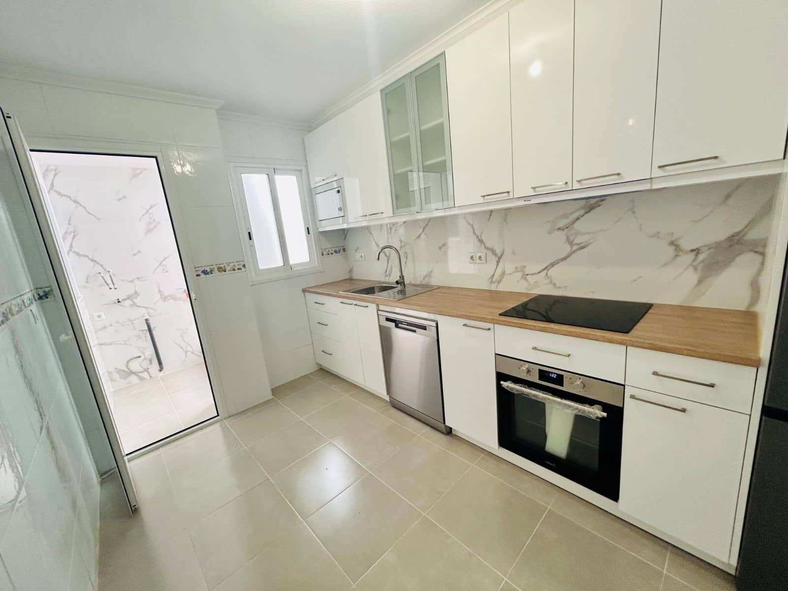 4 soverom Leilighet til salgs i Daya Nueva - € 129 000 (Ref: 9515332)