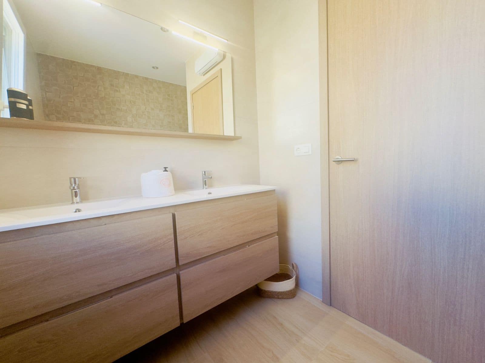 4 bedroom Villa for sale in Torrevieja with pool garage - € 780,000 (Ref: 9515333)