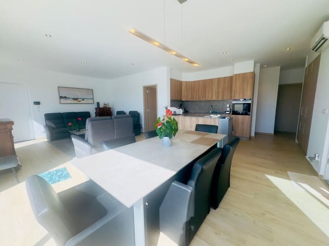 4 chambre Villa/Maison à vendre à El Chaparral - La Siesta - La Torreta, Torrevieja avec piscine garage - 780 000 € (Ref: 9515333)
