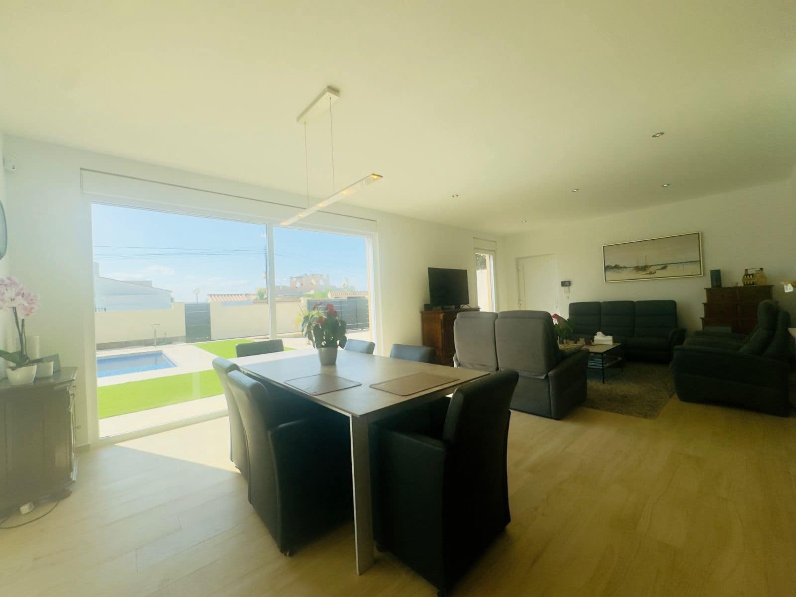 4 sovrum Villa till salu i Torrevieja med pool garage - 780 000 € (Ref: 9515333)
