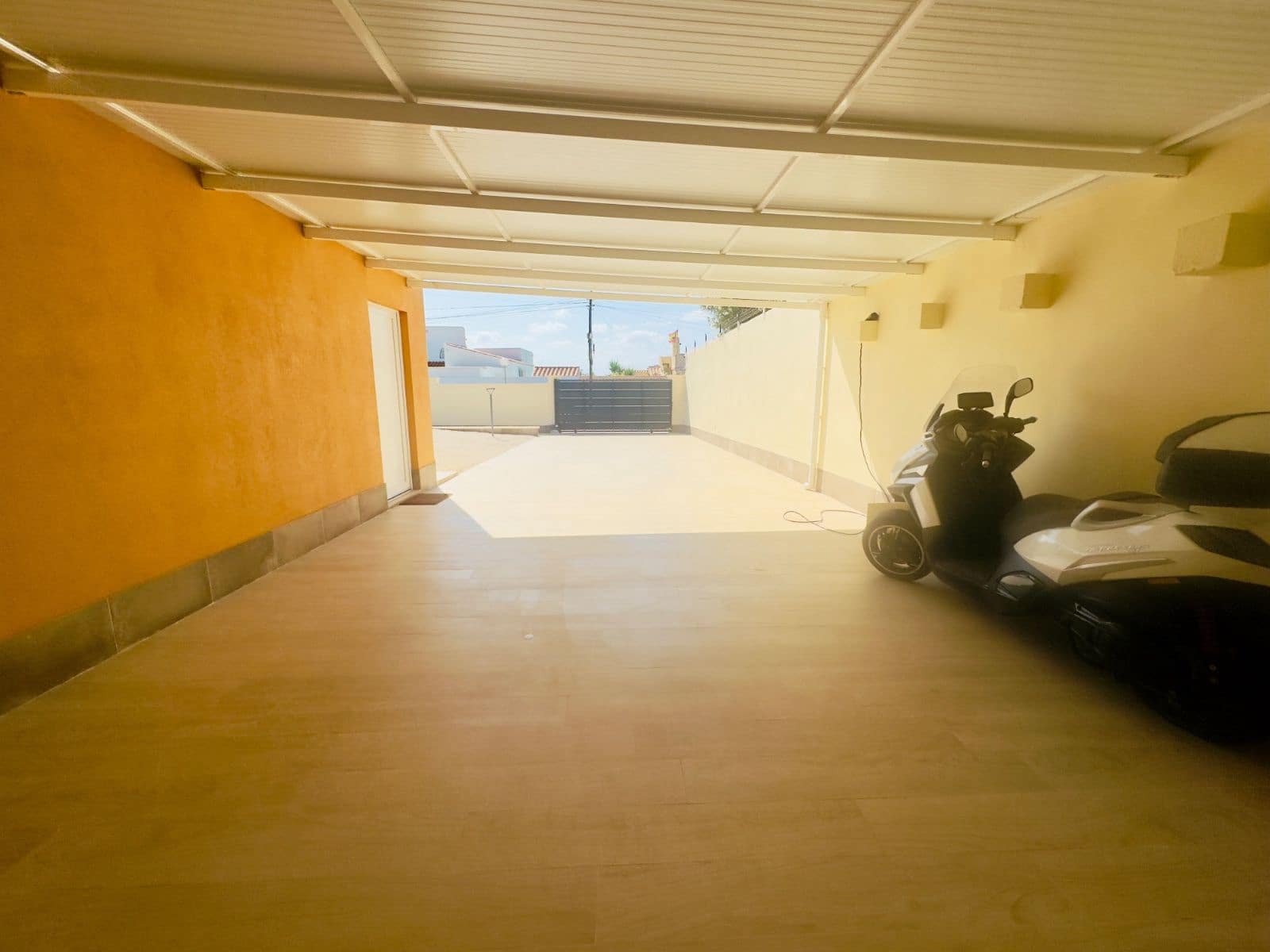 4 sovrum Villa till salu i Torrevieja med pool garage - 780 000 € (Ref: 9515333)