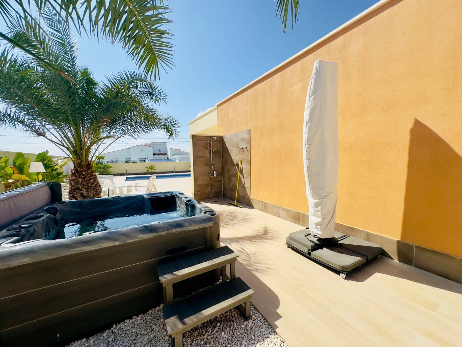 4 sovrum Villa till salu i Torrevieja med pool garage - 780 000 € (Ref: 9515333)