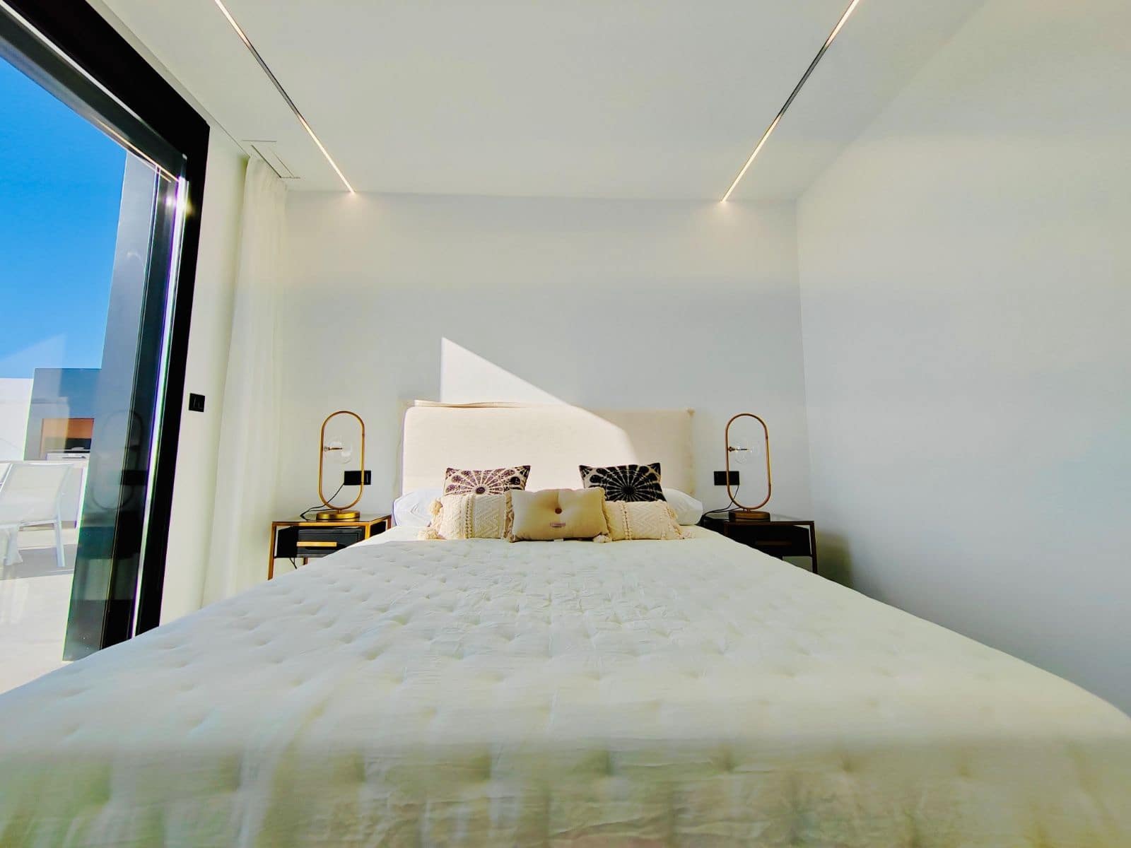 Chalet de 3 habitaciones en Orihuela en venta con piscina - 650.000 € (Ref: 9515335)