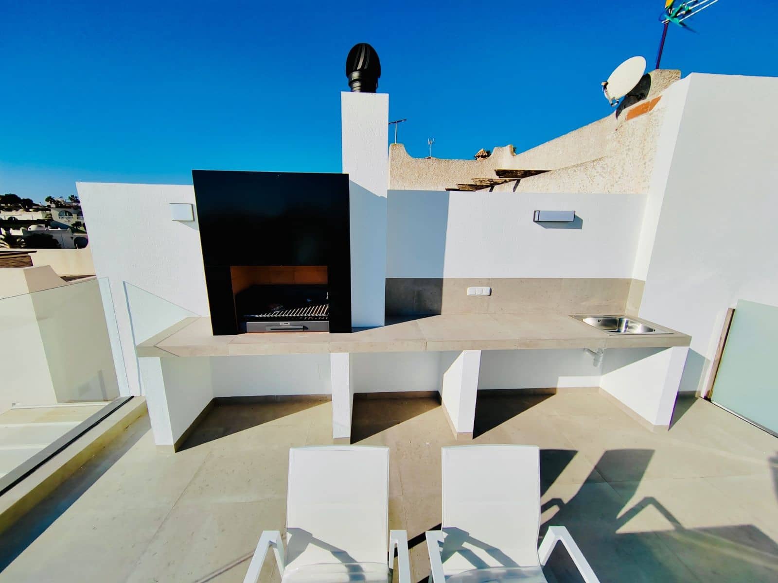 Chalet de 3 habitaciones en Orihuela en venta con piscina - 650.000 € (Ref: 9515335)