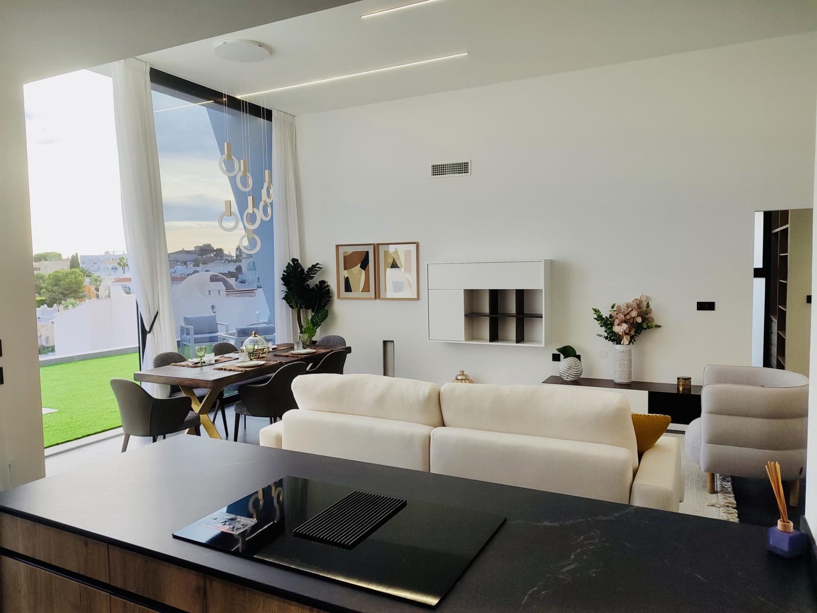 Chalet de 3 habitaciones en Orihuela en venta con piscina - 650.000 € (Ref: 9515335)