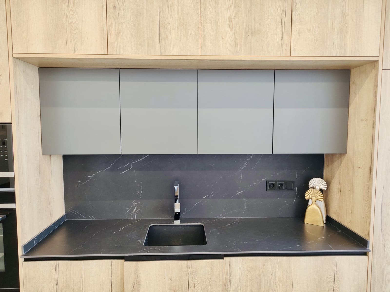 Chalet de 3 habitaciones en Orihuela en venta con piscina - 650.000 € (Ref: 9515335)