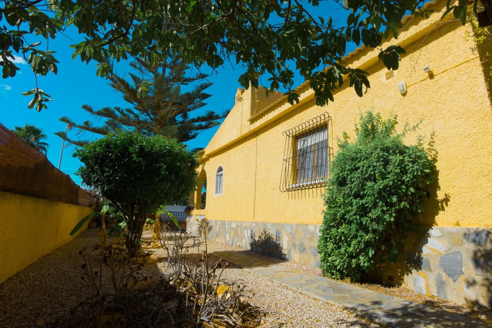 2 bedroom Villa for sale in Torrevieja - € 255,000 (Ref: 9515336)