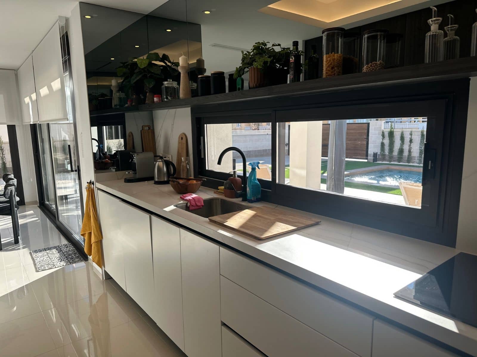 3 slaapkamer Villa te koop in Almoradi met zwembad - € 995.000 (Ref: 9515339)