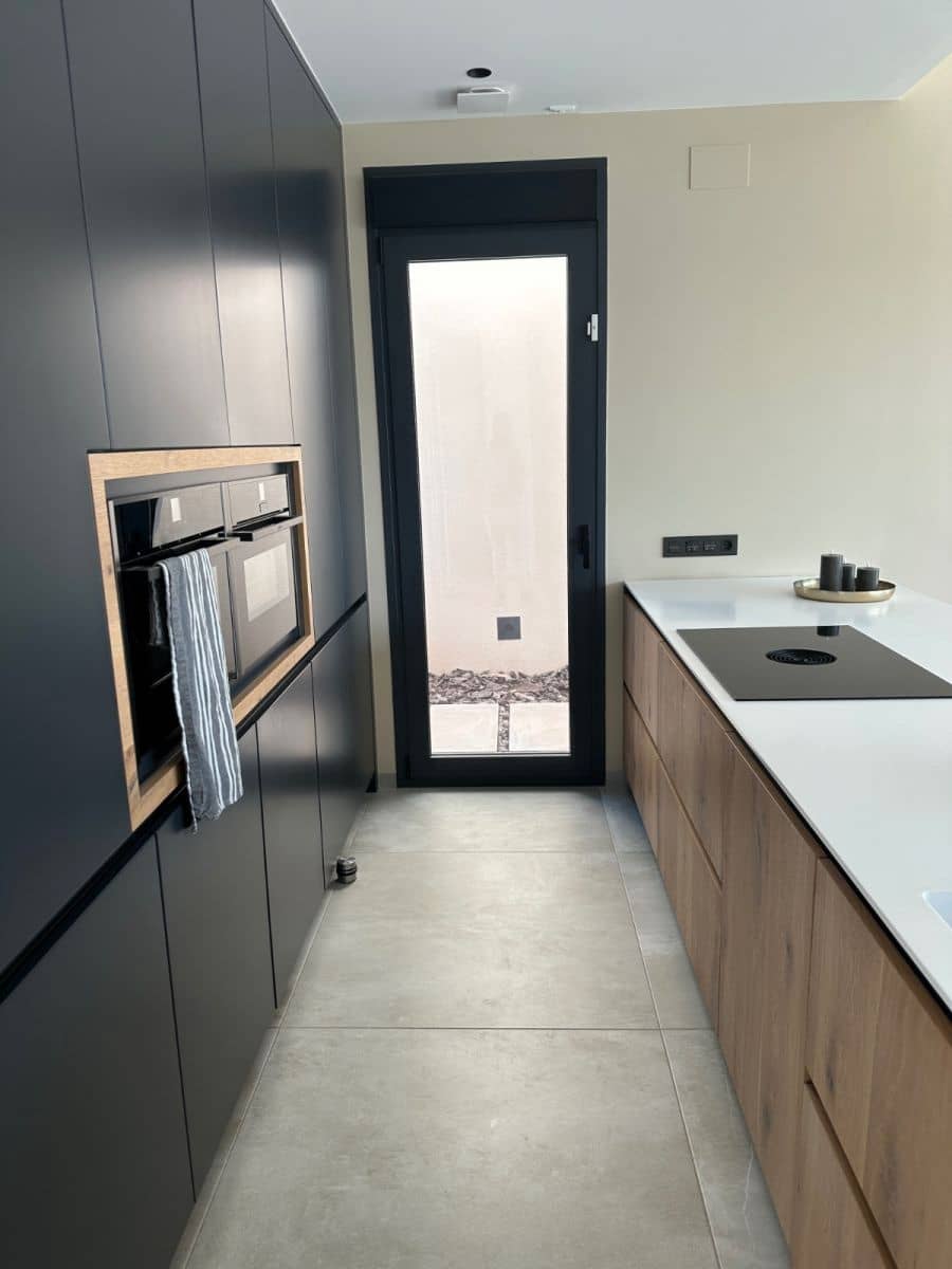 4 slaapkamer Villa te koop in Almoradi met zwembad garage - € 730.000 (Ref: 9515342)