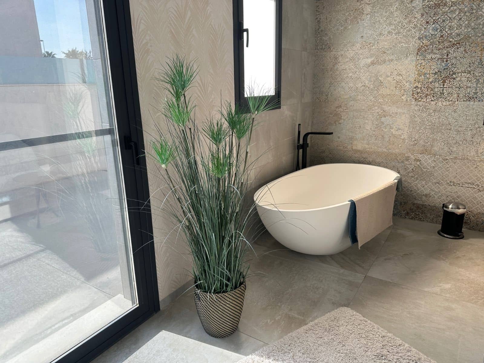 4 slaapkamer Villa te koop in Almoradi met zwembad garage - € 730.000 (Ref: 9515342)