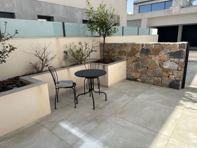 4 slaapkamer Villa te koop in Almoradí met zwembad garage - € 730.000 (Ref: 9515342)