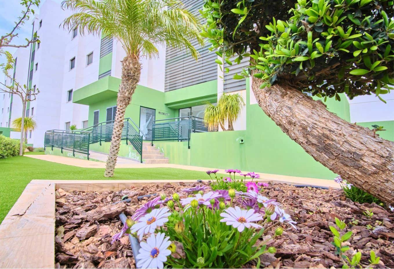 2 bedroom Apartment for sale in Pilar de la Horadada - € 285,000 (Ref: 9515344)