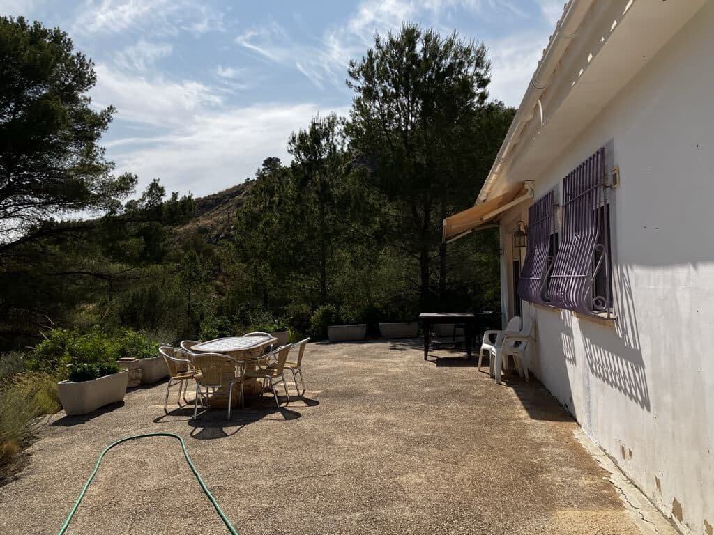 3 bedroom Villa for sale in La Villajoyosa / Vila Joiosa - € 279,000 (Ref: 9515347)