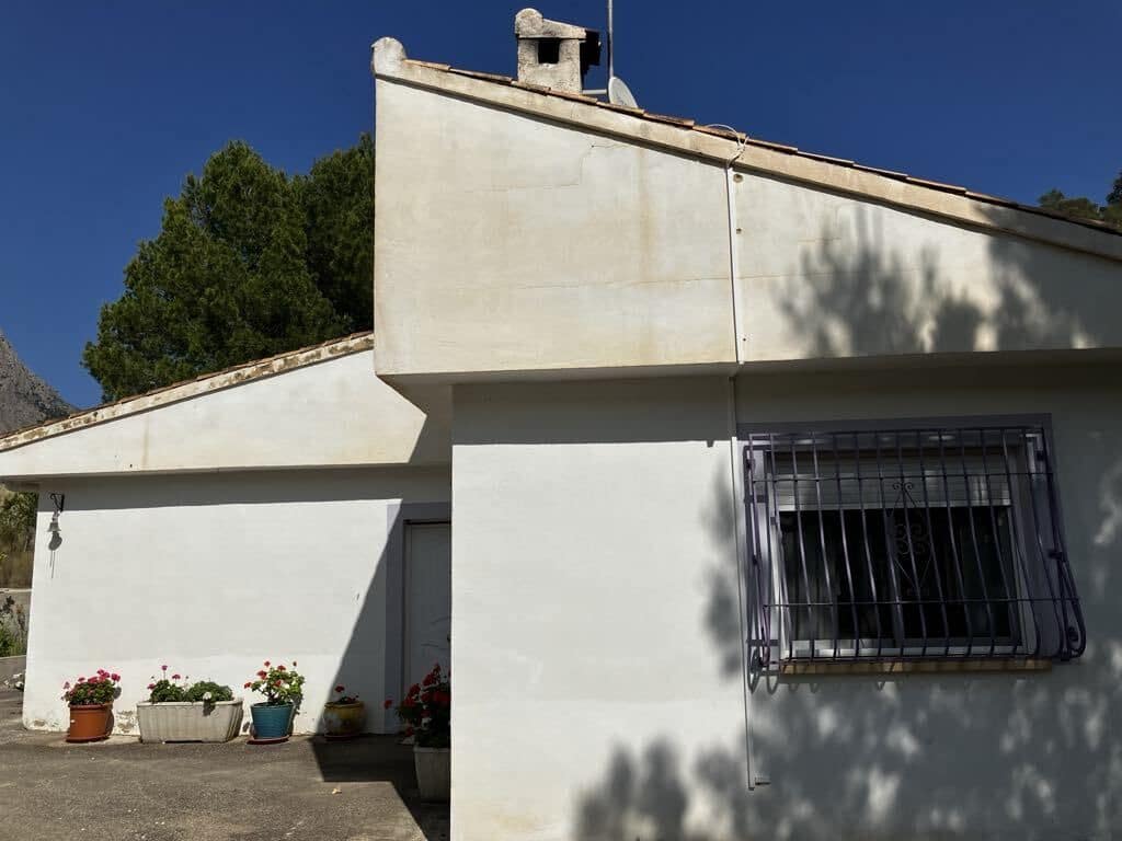 3 bedroom Villa for sale in La Villajoyosa / Vila Joiosa - € 279,000 (Ref: 9515347)