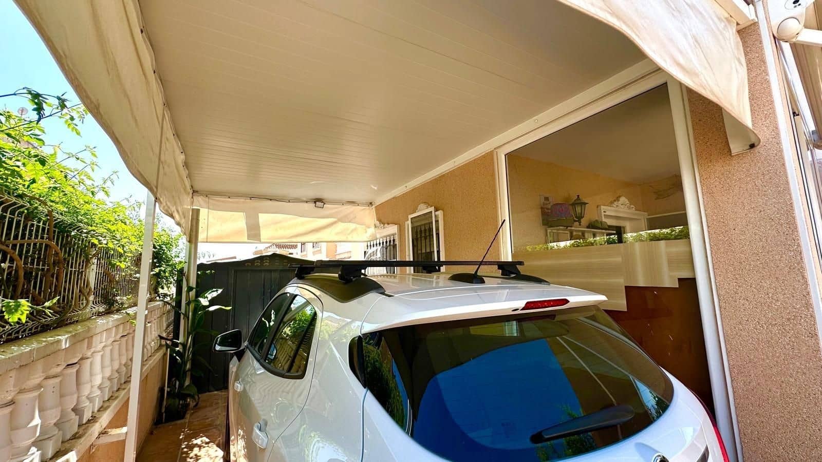 4 makuuhuone Huvila myytävänä paikassa Orihuela Costa mukana uima-altaan - 399 900 € (Ref: 9515349)