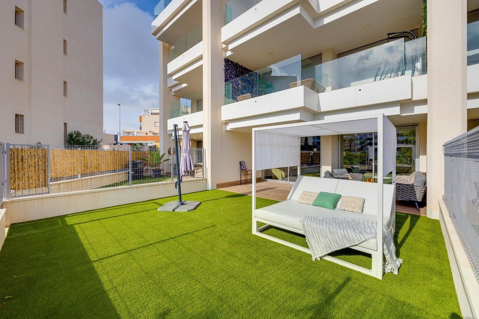 2 sypialnia Apartament na sprzedaż w Los Dolses z basenem - 320 000 € (Ref: 9515351)