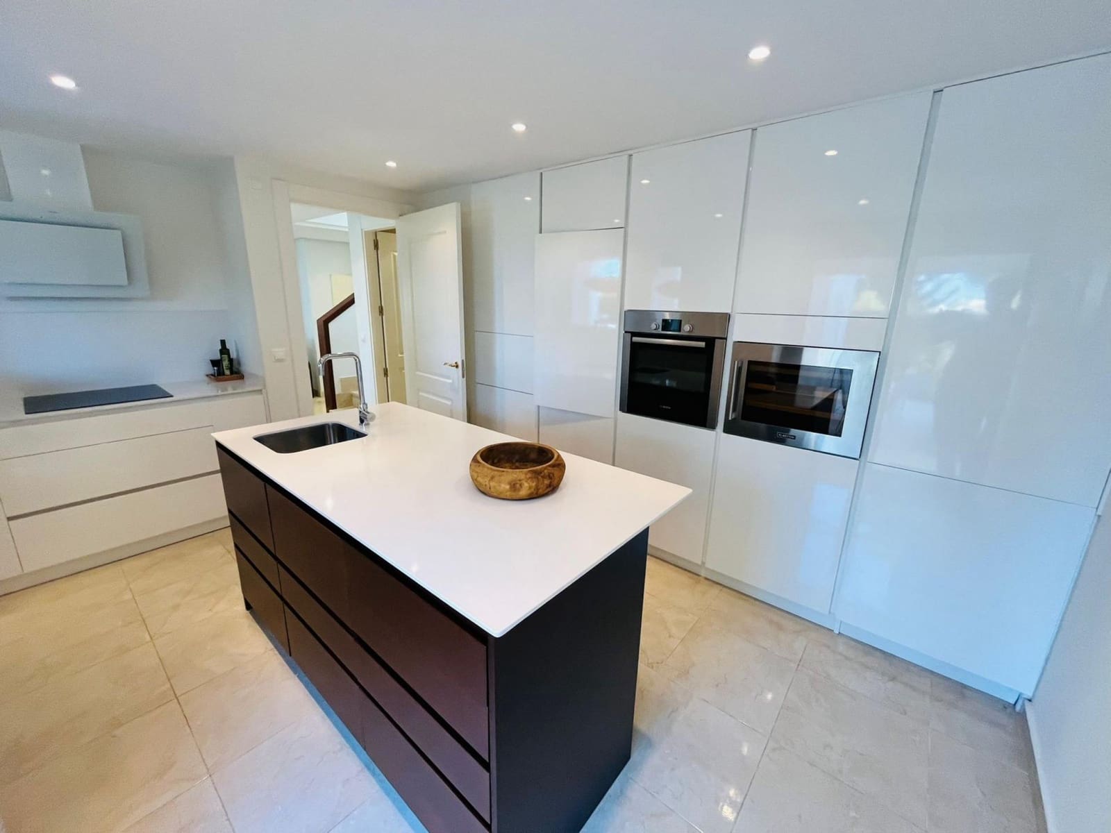 3 bedroom Villa for sale in Roda with pool - € 650,000 (Ref: 9515374)