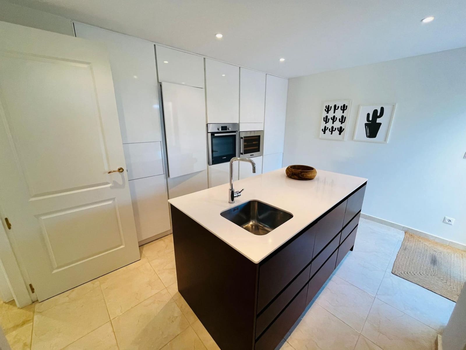 3 bedroom Villa for sale in Roda with pool - € 650,000 (Ref: 9515374)