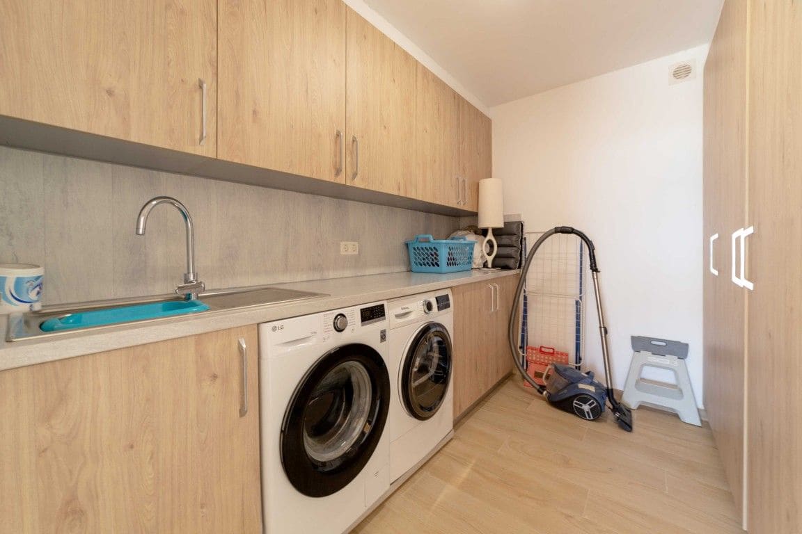 4 soverom Villa til salgs i Torrevieja - € 780 000 (Ref: 9515383)