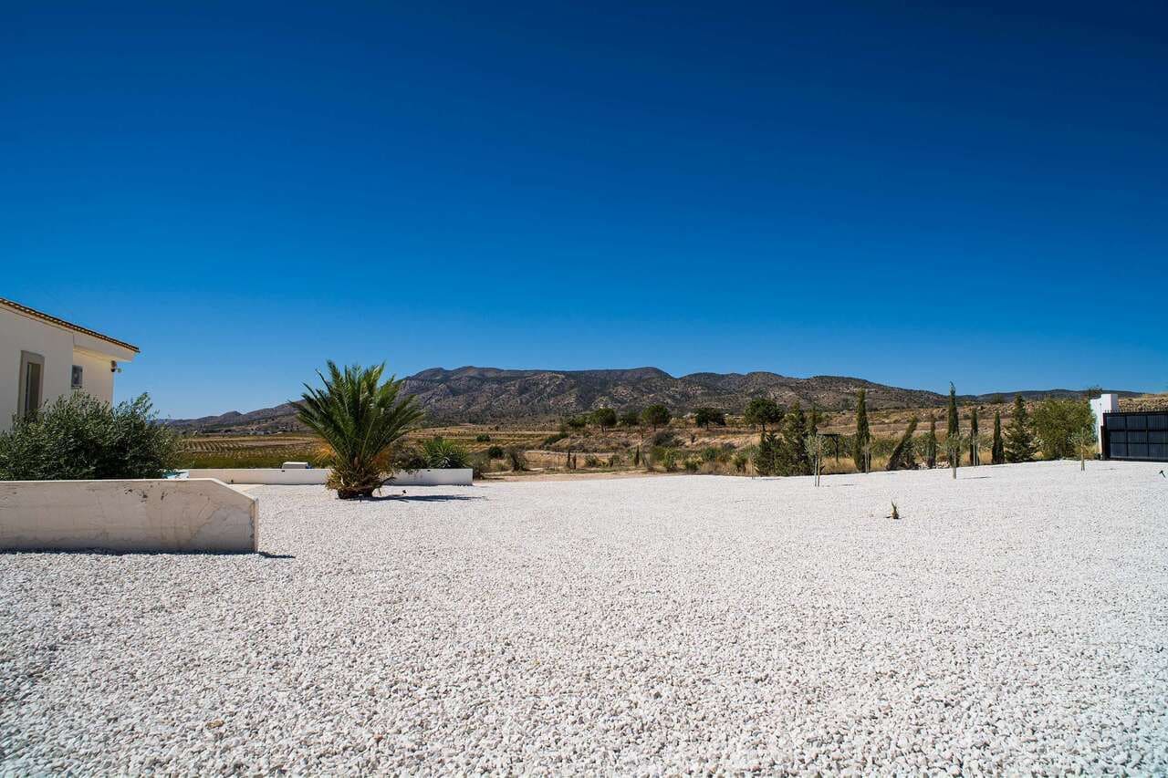 3 bedroom Villa for sale in Pinoso - € 349,995 (Ref: 9515393)