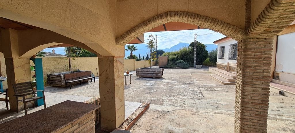 3 slaapkamer Villa te koop in Orihuela met garage - € 1.150.000 (Ref: 9515408)