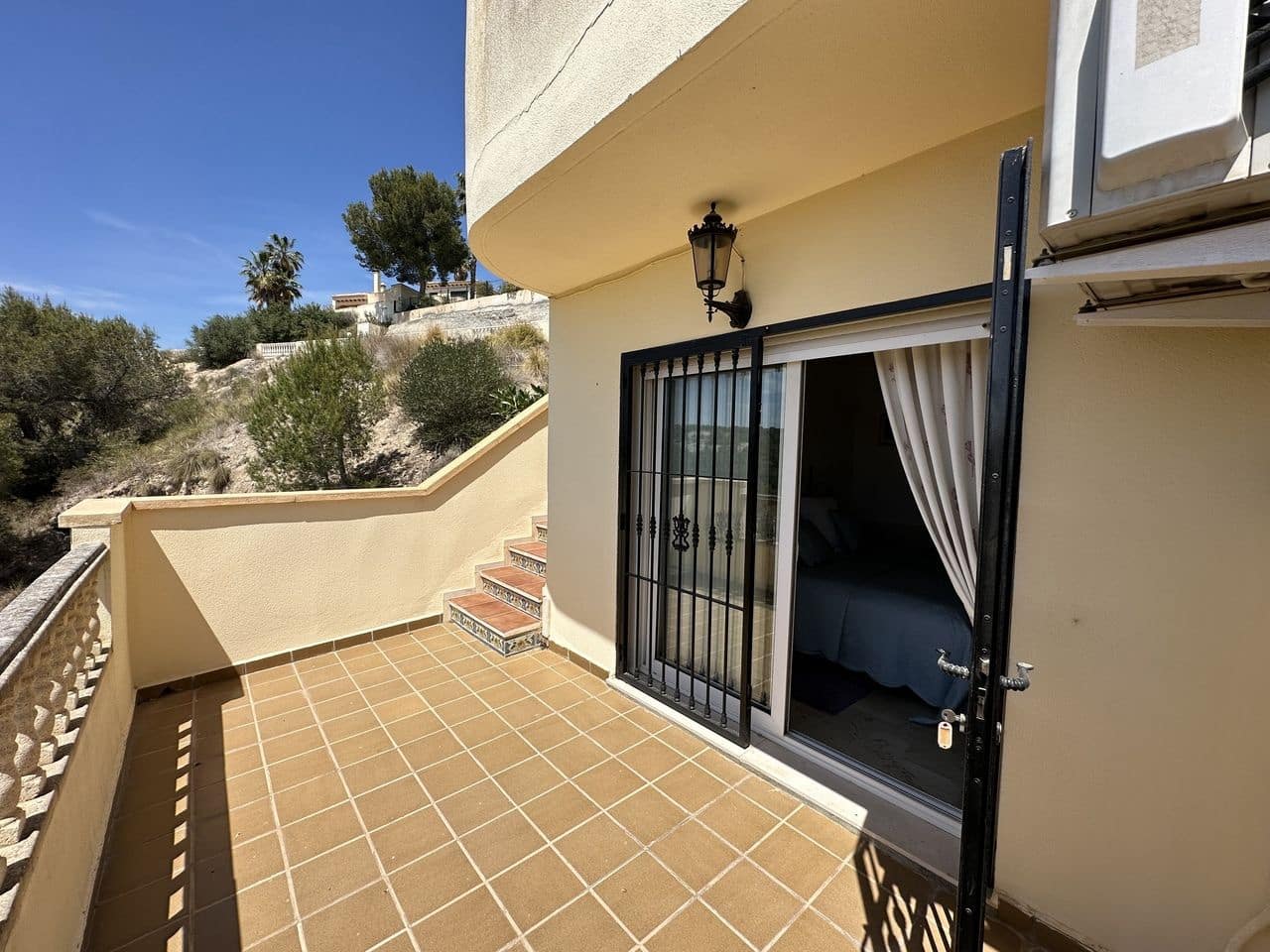 5 bedroom Villa for sale in Las Ramblas Golf with garage - € 635,000 (Ref: 9515432)