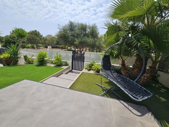 Chalet de 3 habitaciones en La Regia, Orihuela en venta con piscina - 499.000 € (Ref: 9515445)